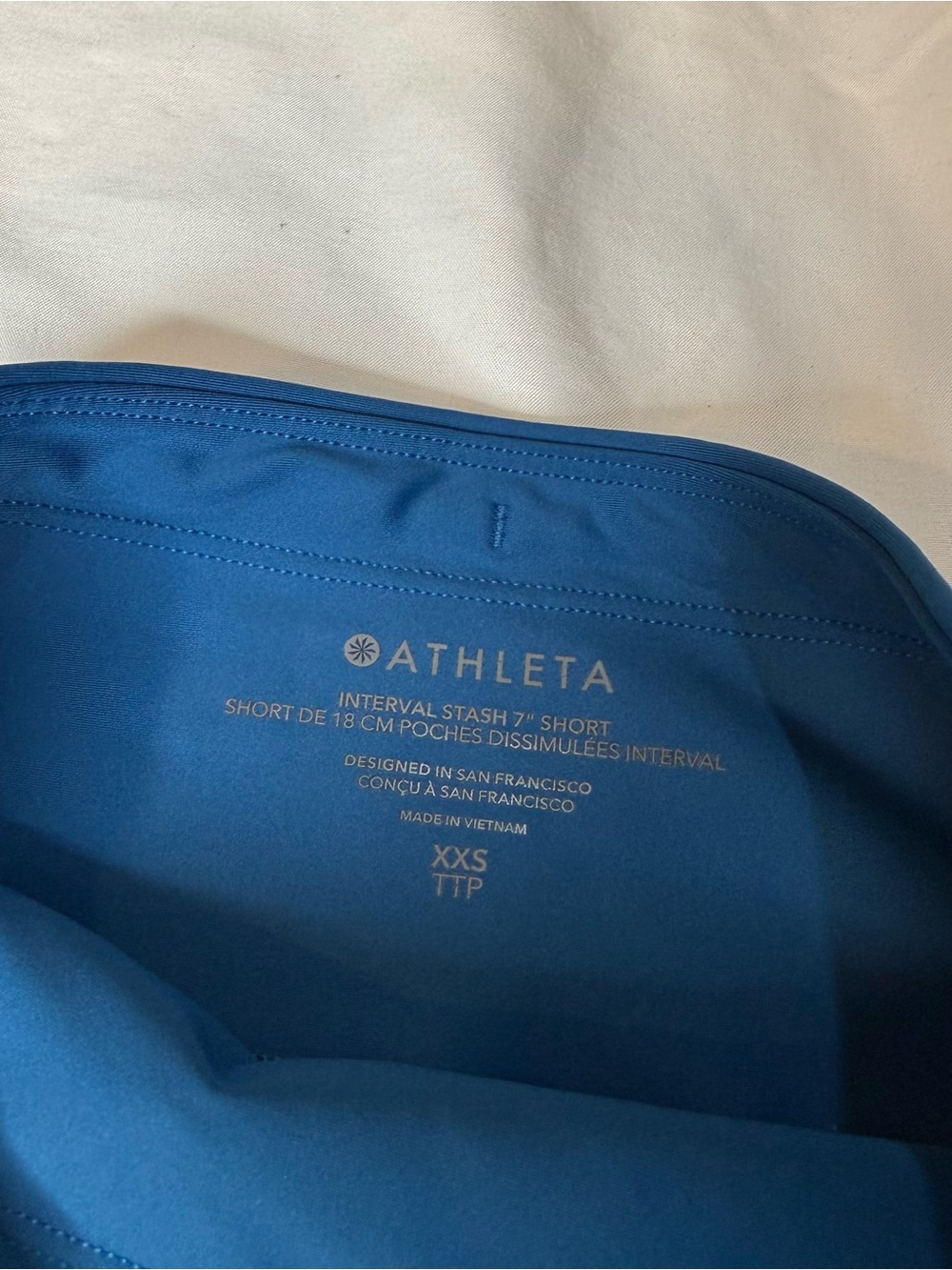 Blue Athleta Interval Stash 7" Short - Picture 8 of 10